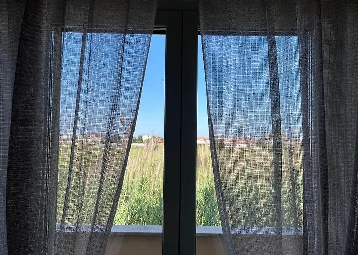 Fco Airport Titina's House Apartment